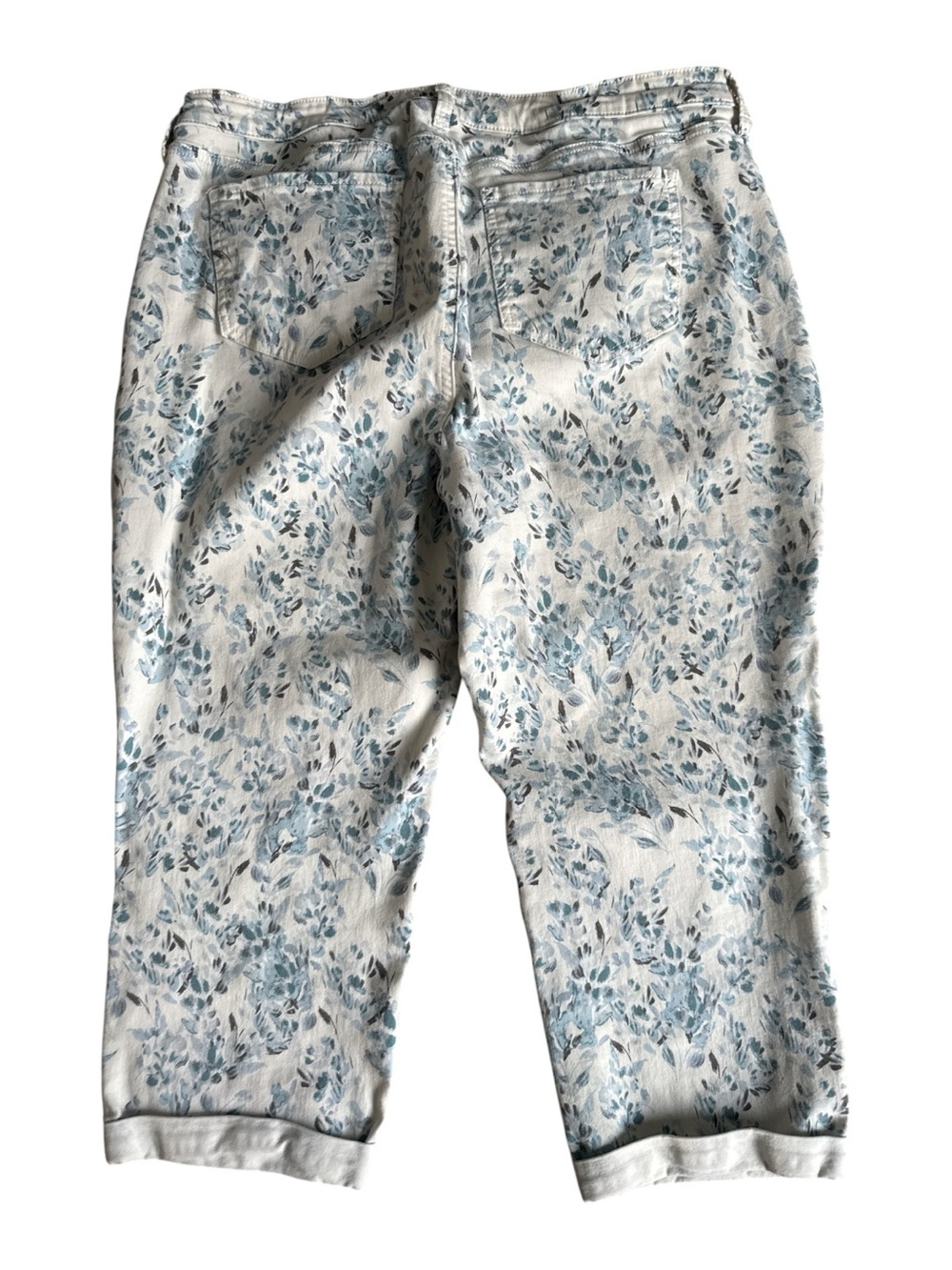 NYDJ Lift Tuck Denim Jeans Capri Women Plus 18W Blue White Floral Stretch Cuff - Picture 4 of 15